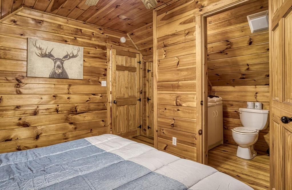 Wilderness Lodge, Hot Tub, Game Room, Pool Access, 1089 Free Tickets Each Paid Day, Dollywood And M Sevierville Bagian luar foto