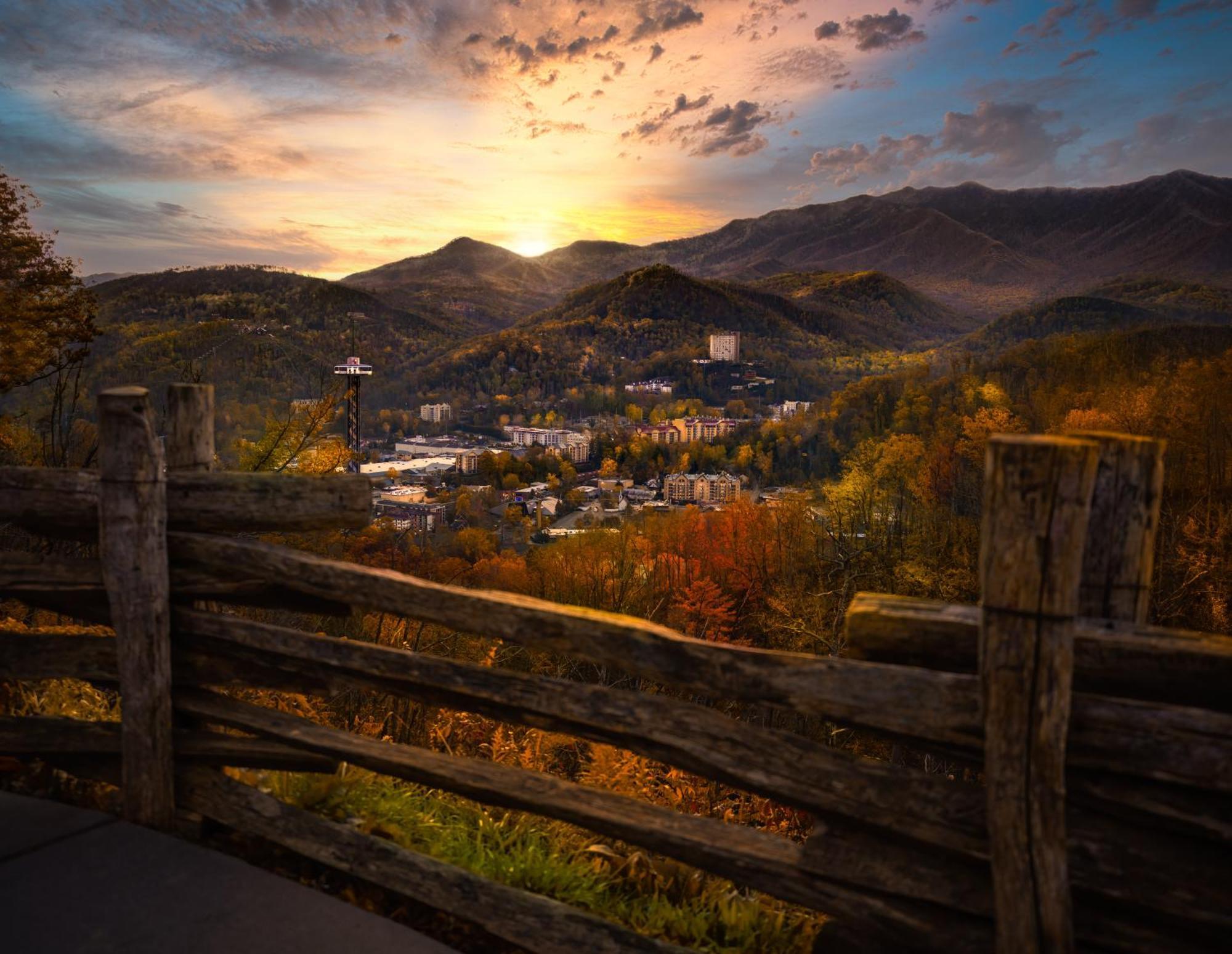 Wilderness Lodge, Hot Tub, Game Room, Pool Access, 1089 Free Tickets Each Paid Day, Dollywood And M Sevierville Bagian luar foto